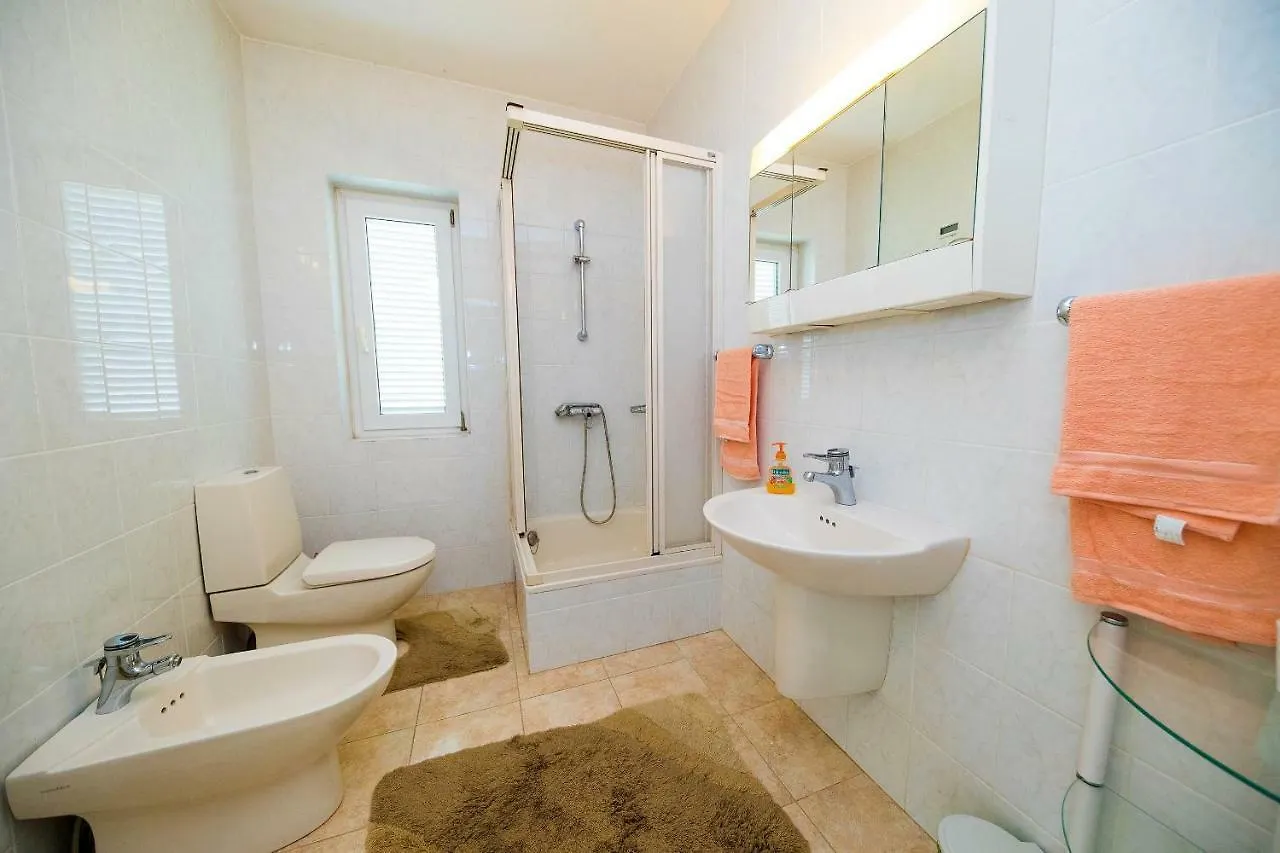 Apartment Ketryn Crikvenica 0*,